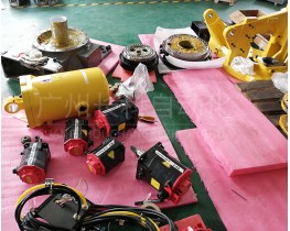 發(fā)那科機器人R-2000iC本體拆機件銷售：電機、減速器、平衡缸……